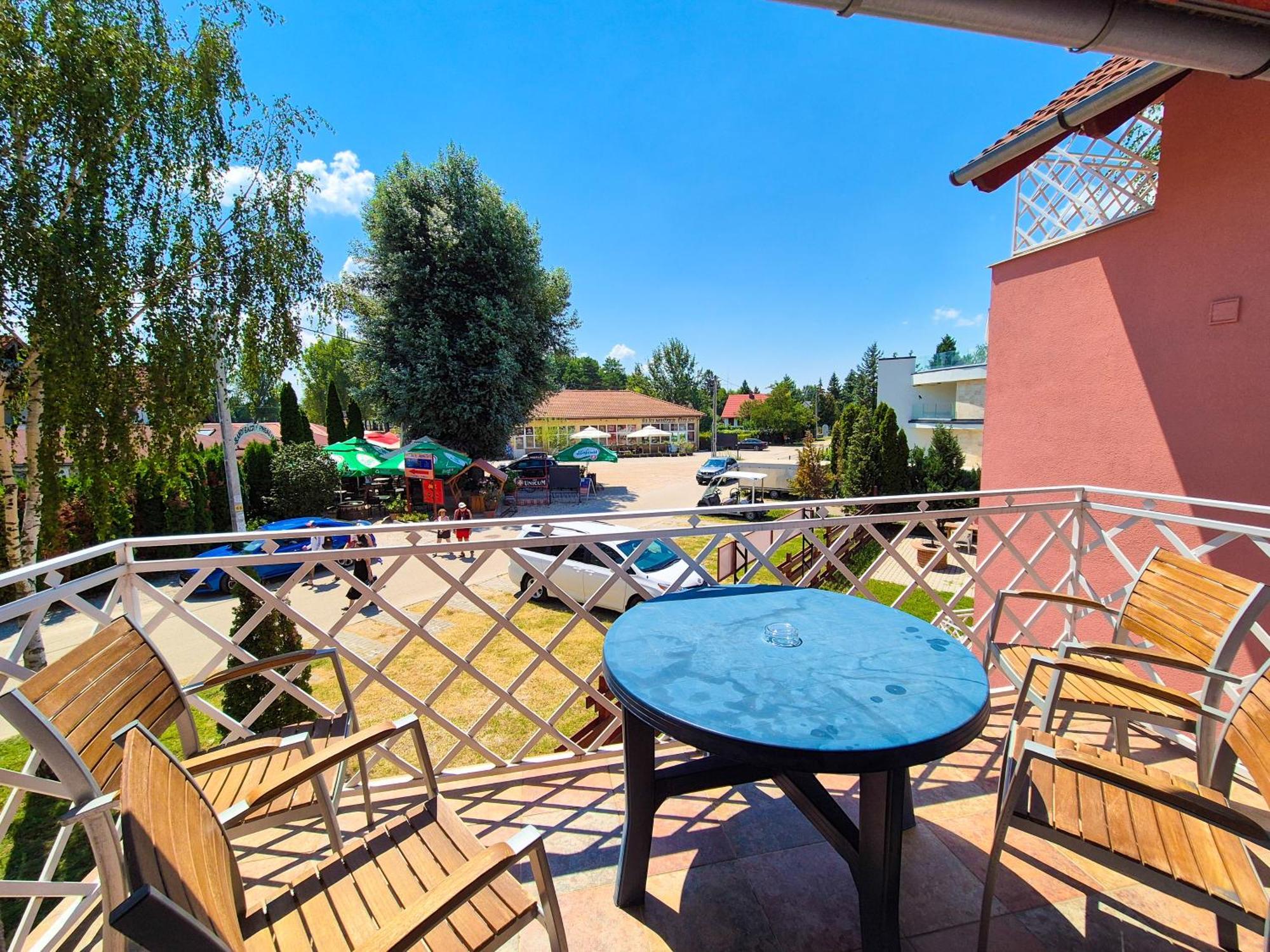 Ildiko Apartmanhaz Замарди Экстерьер фото