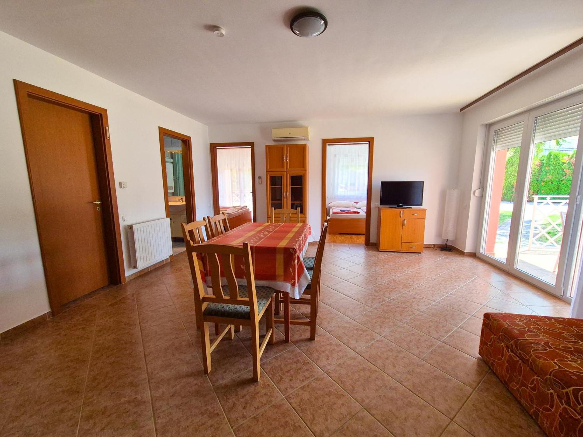 Ildiko Apartmanhaz Замарди Экстерьер фото